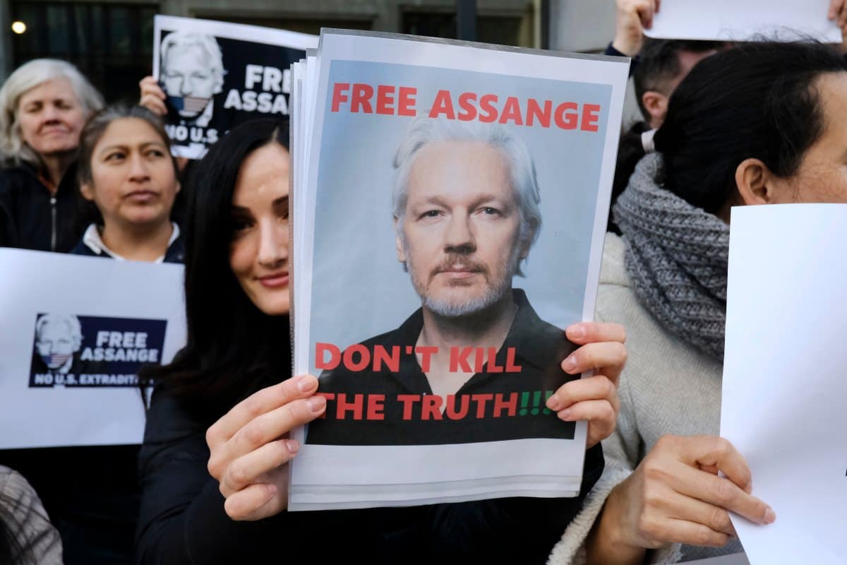 assange.jpg