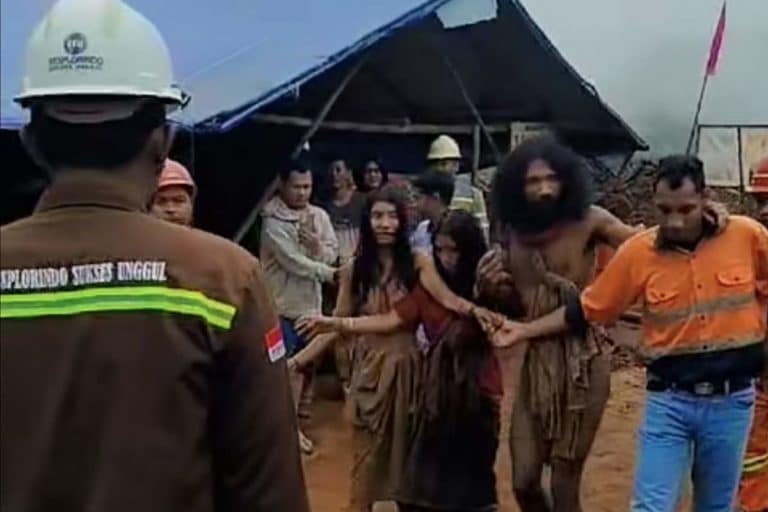 incontattati indonesia.jpg