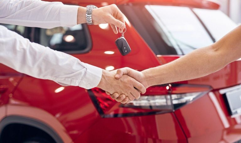 Acquisto auto nuova consegna chiavi e1707209493290.jpg