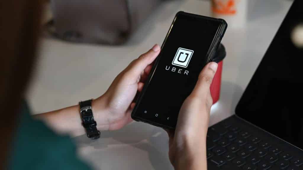 App uber 1 scaled e1707389975990.jpg