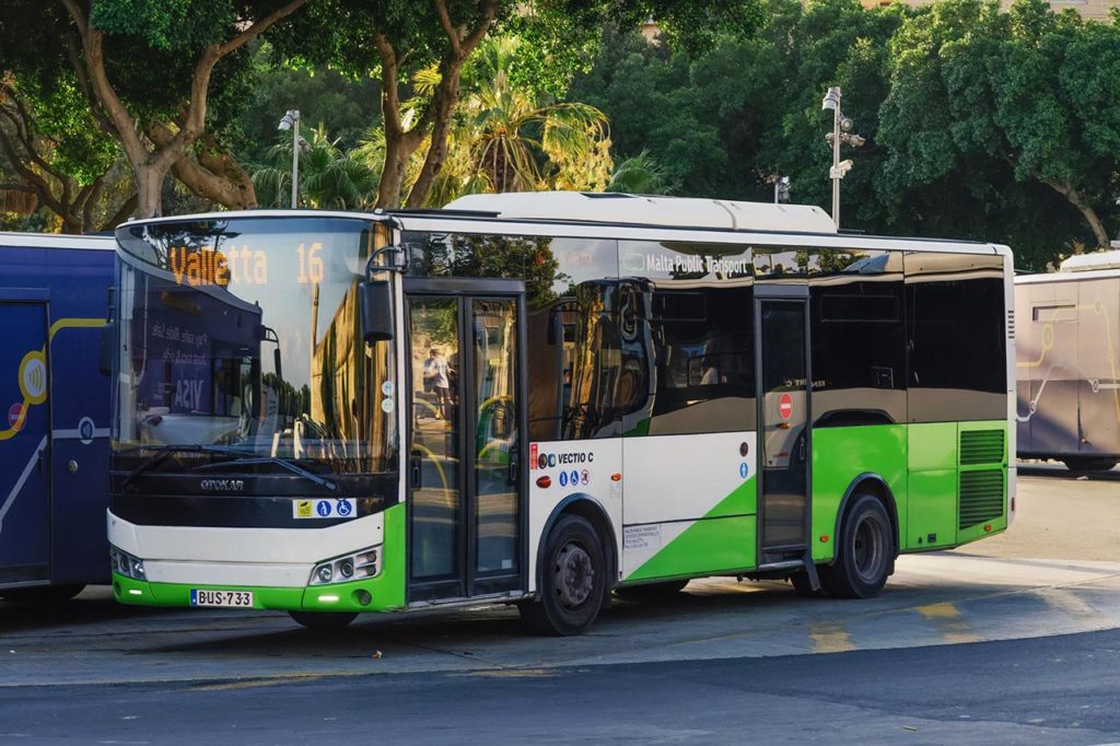 Autobus Malta.jpg