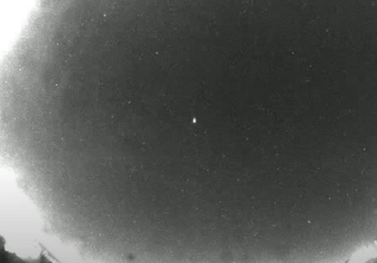 Un bolide spaziale illumina il cielo della Catalogna per tre secondi 10 Bolido kUG U602823752000OHE 1200x840@diario abc.jpg