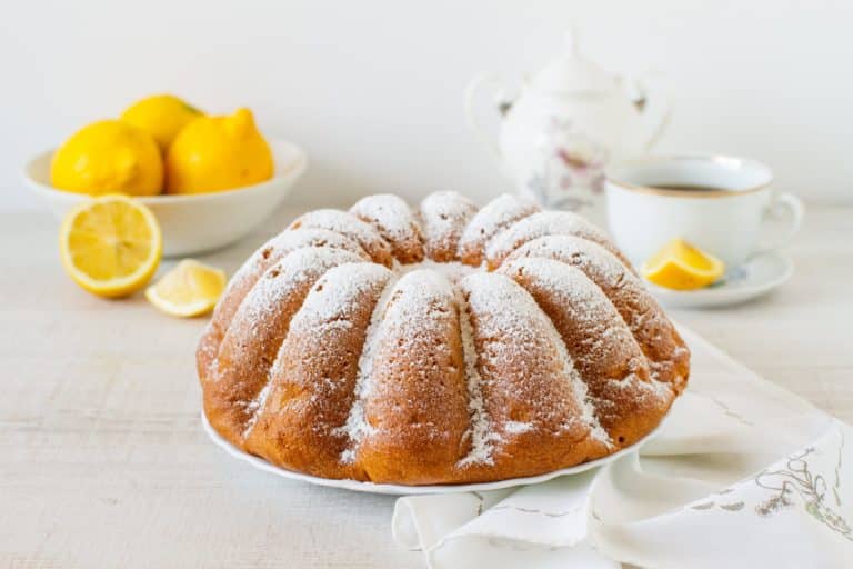 Ciambellone al limone scaled.jpeg