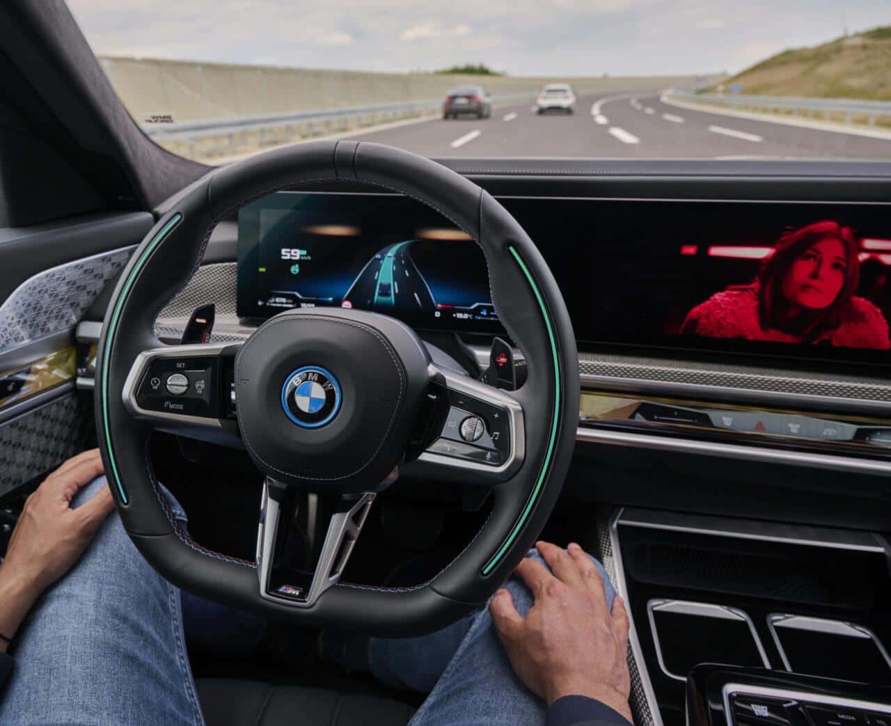Guida autonoma livello 3 BMW scaled e1713519001889.jpg