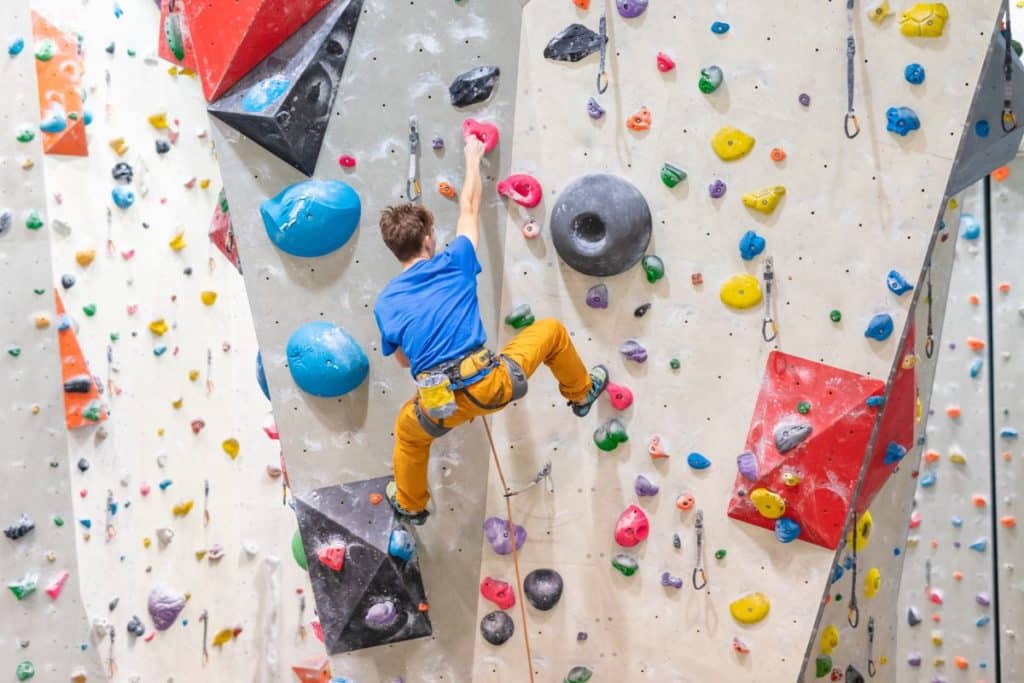 Inquinamento arrampicata indoor 1.jpg