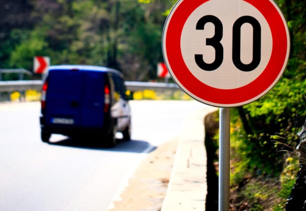 Limite di 30 kmh e1720535737219.jpg