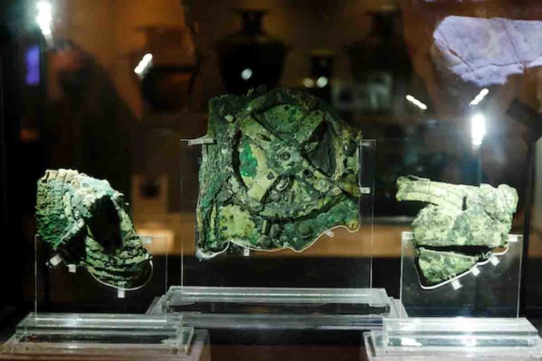 Macchina di Anticitera.jpg