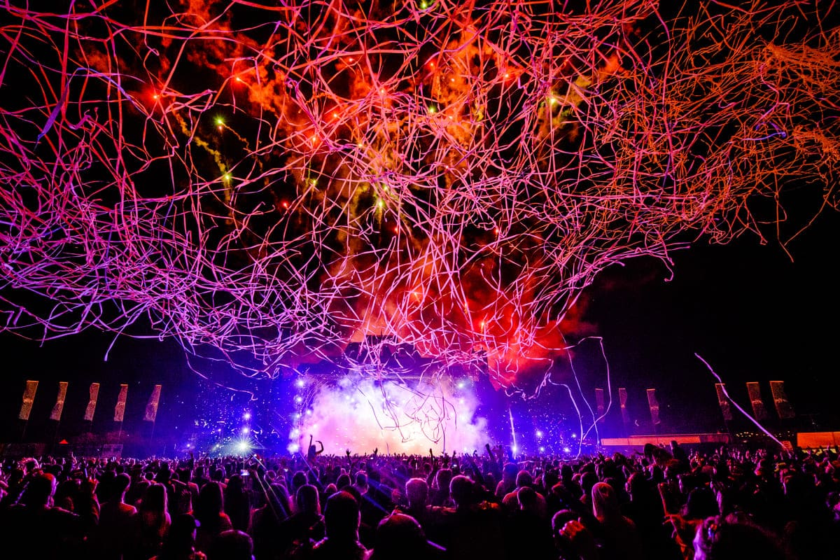 Teenage Dream 2025: dettagli e biglietti per il tour 1 SH concerto stadio festival coriandoli palco.jpg