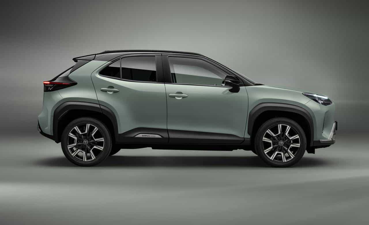 Toyota Yaris Cross 2024 2.jpg