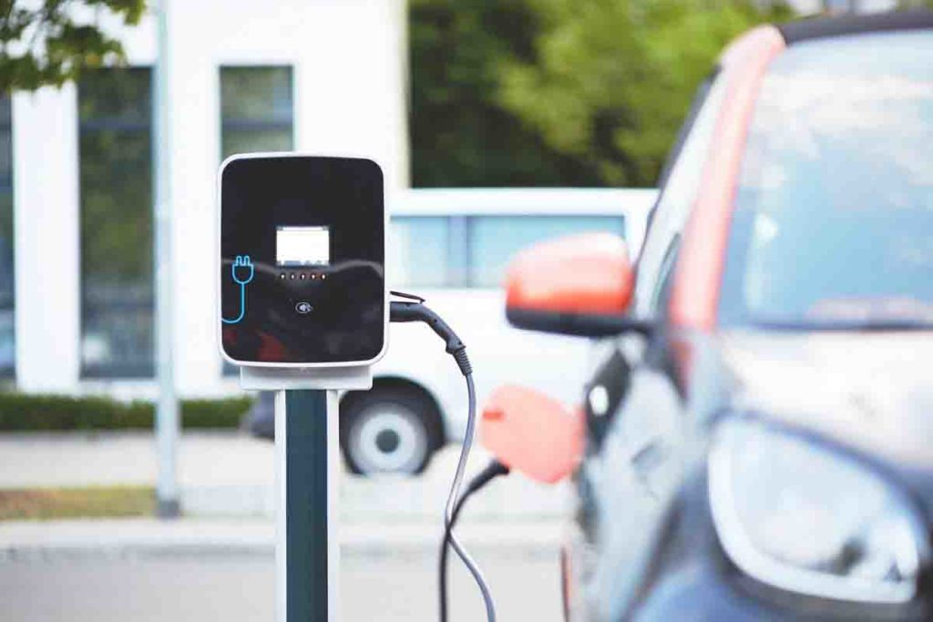 batterie auto elettriche.jpg
