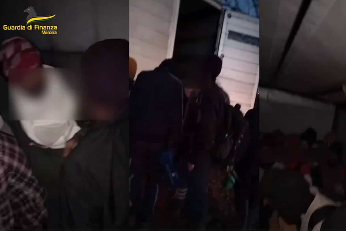 Avevano ridotto oltre 30 braccianti in schiavitù, ecco un’altra terribile storia di caporalato (che stavolta arriva dalla provincia di Verona) 1 braccianti verona.jpg
