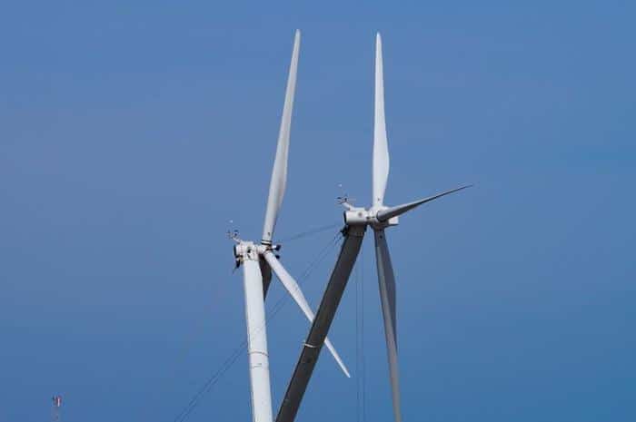 dual wind turbine m.jpg