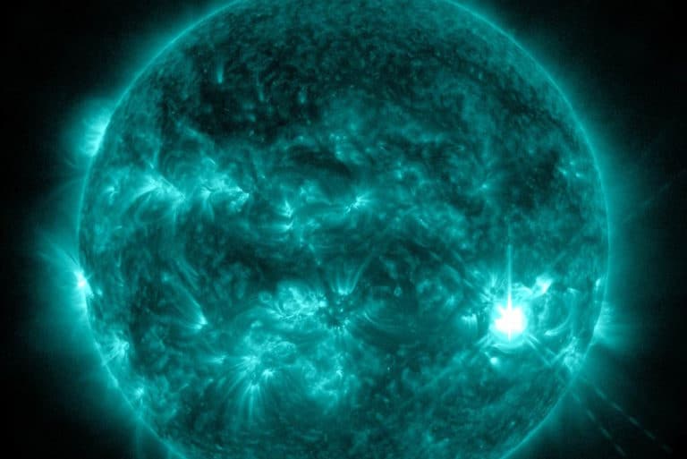 macchia solare esplosioni 13 14lug2024 c.jpg