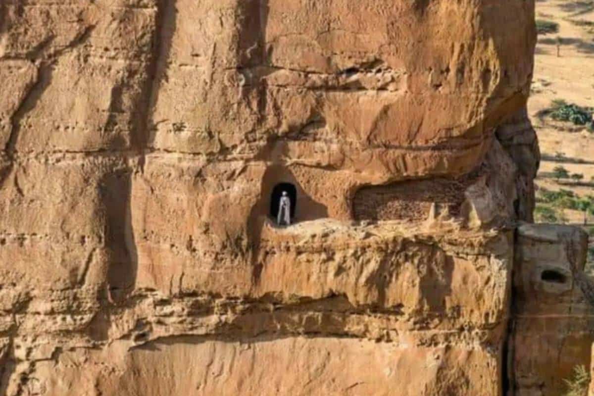 Questa è la Chiesa più remota e inaccessibile al mondo (ed è scolpita nella roccia) 1 Chiesa Etiopia