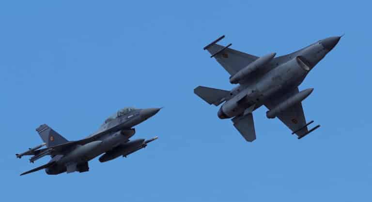 F16.jpg