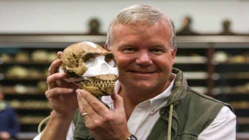 Paleontologist Lee Berger min 1 500x281.jpg