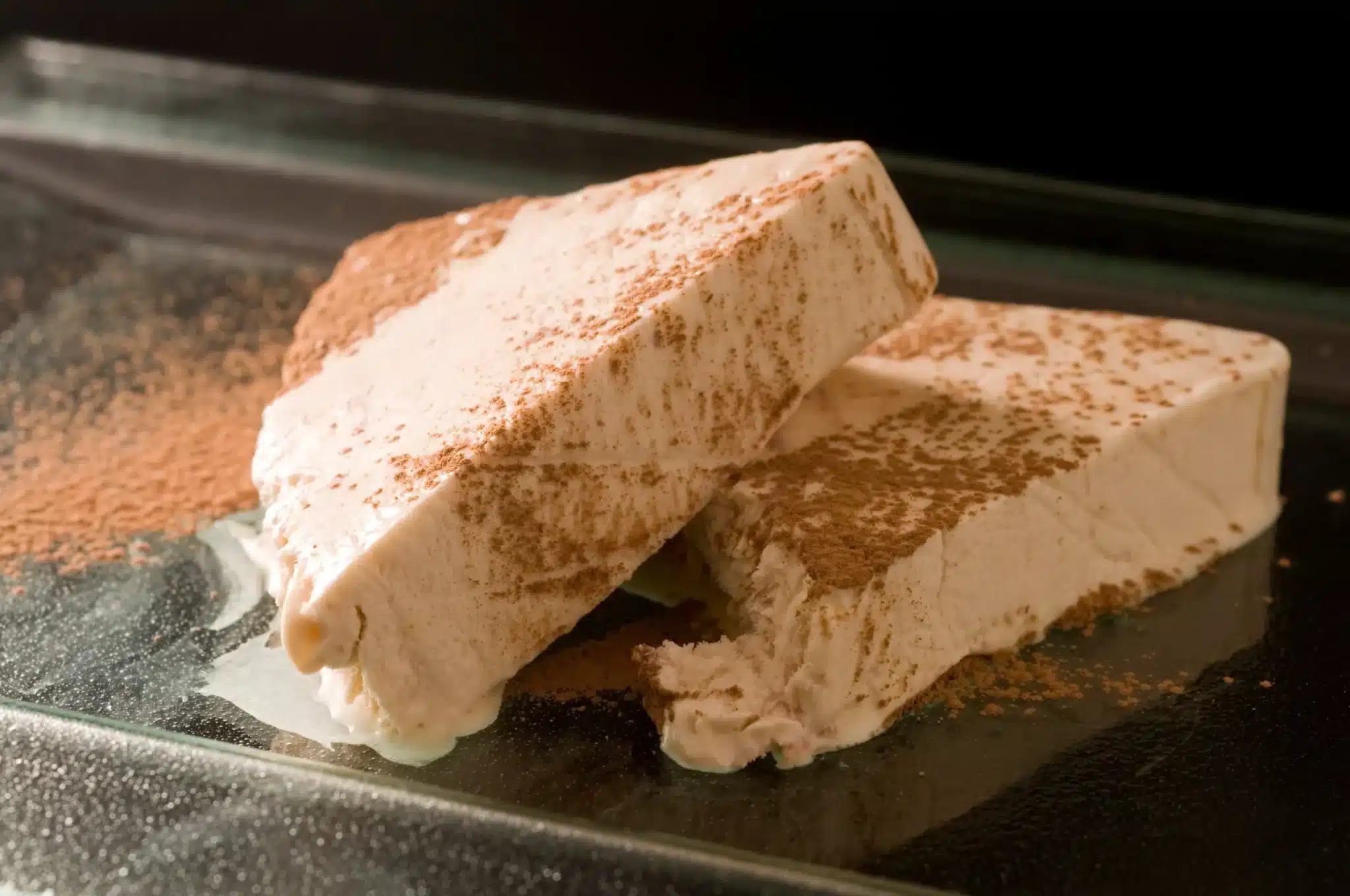 Semifreddo agli amaretti scaled.jpg.webp