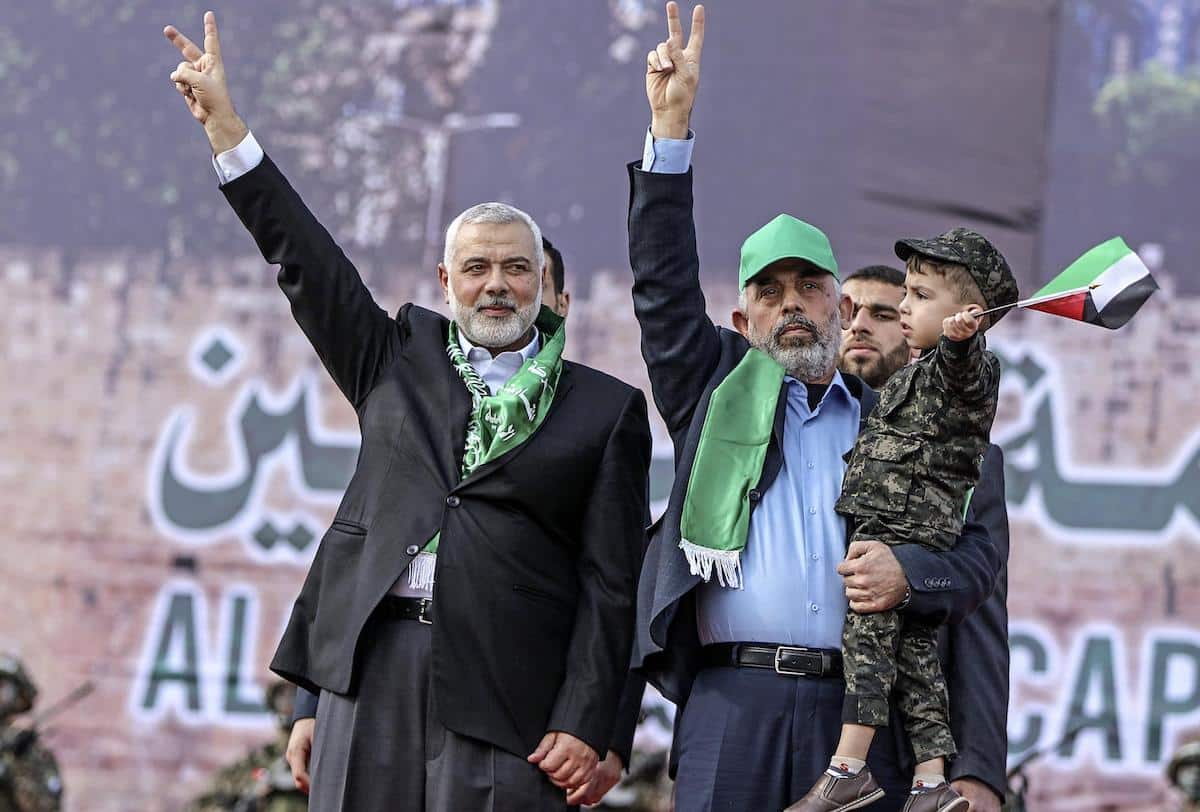 Yahya Sinwar si prende Hamas: l’imprendibile architetto del 7 ottobre succede a Ismail Haniyeh. Israele: «Presto elimineremo anche lui» 1 Sinwar Haniyeh.jpg