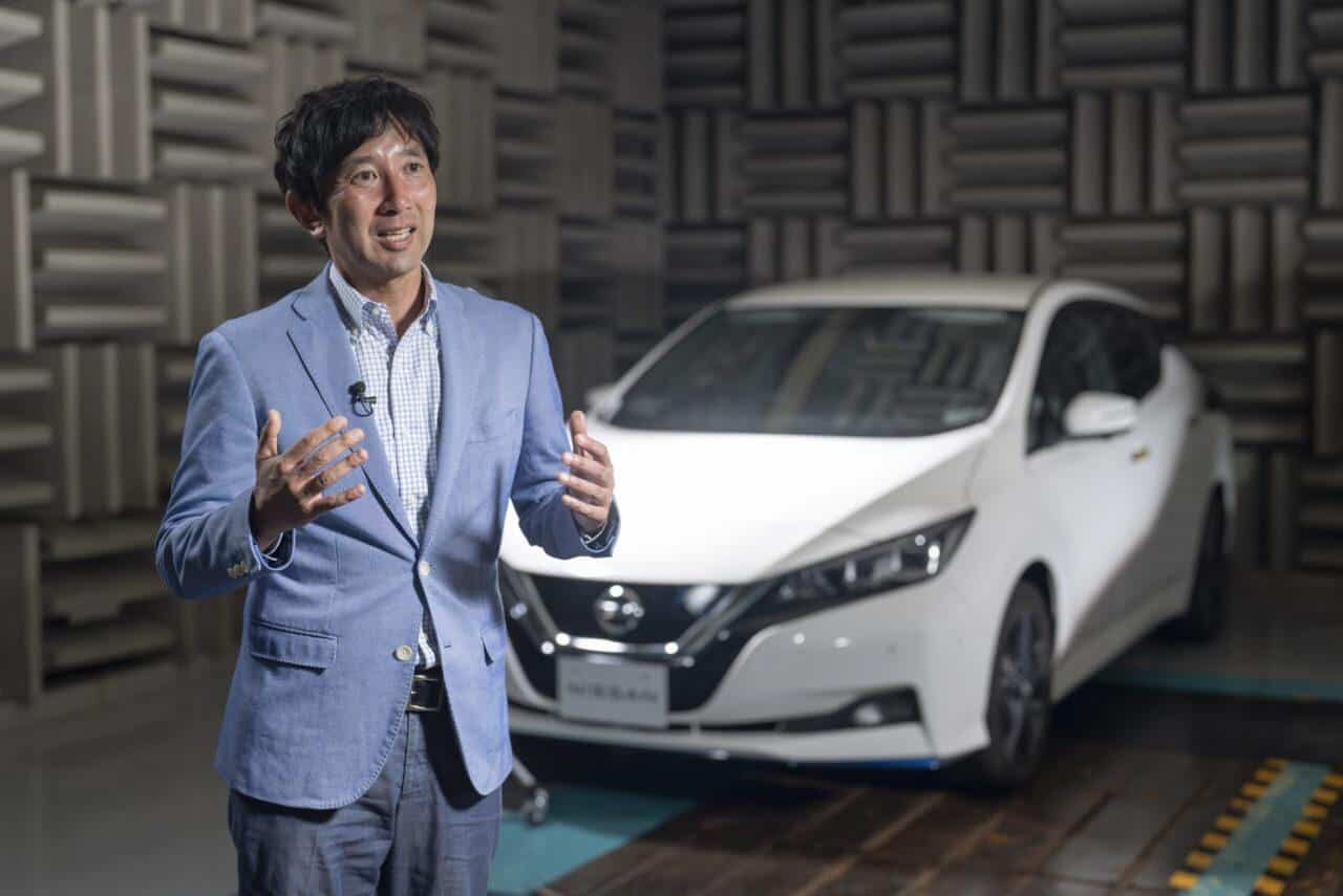 Nissan testa la vernice auto che riduce la temperatura di 12 °C 1 Test vernice termica Nissan contro il calore 2 scaled e1723017738588.jpg
