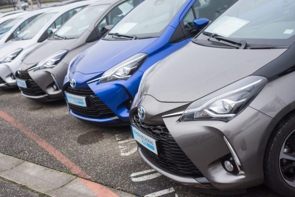 Toyota Yaris Hybrid e1704801837939.jpg