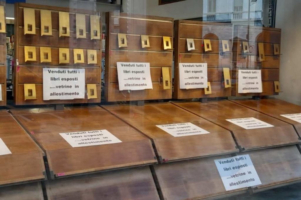 Venduti tutti i libri.jpg