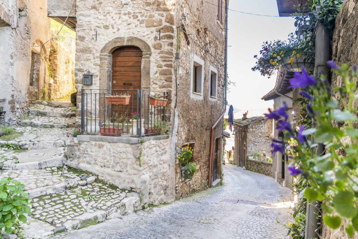 artena borgo lazio.jpg