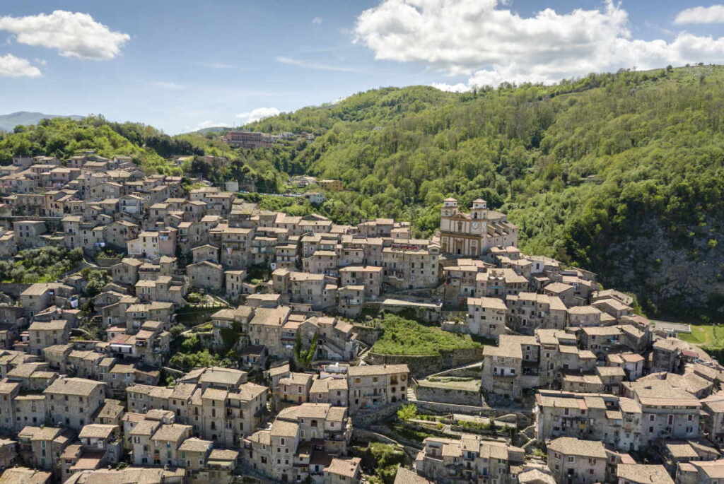 artena