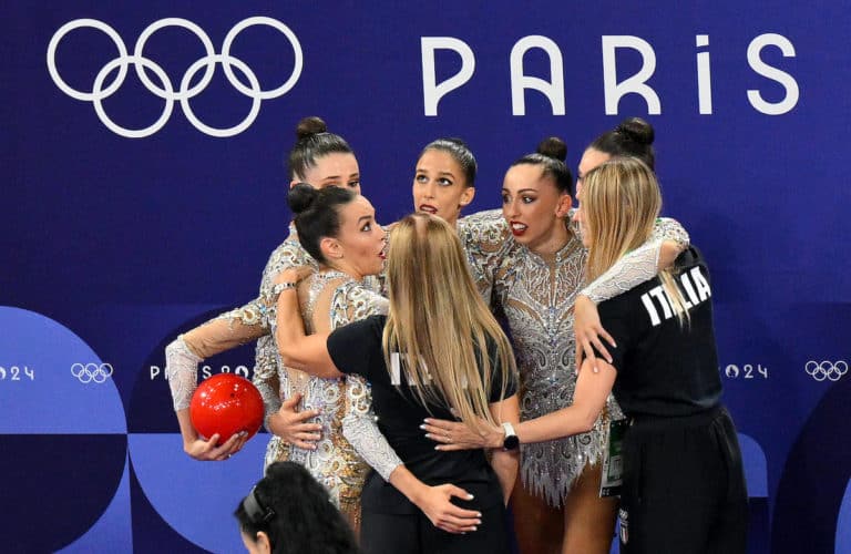 Farfalle da sogno alle Olimpiadi 2024, le azzurre della ginnastica ritmica conquistato il bronzo 1 azzurre ritmica.jpg