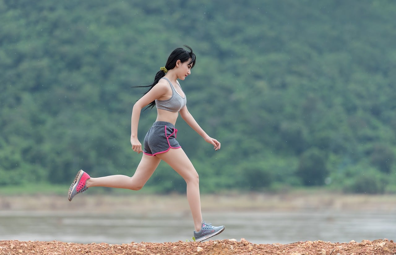 Quali sono le tipologie di movimento di cui ha bisogno il nostro corpo per stare bene? 1 correre.jpg