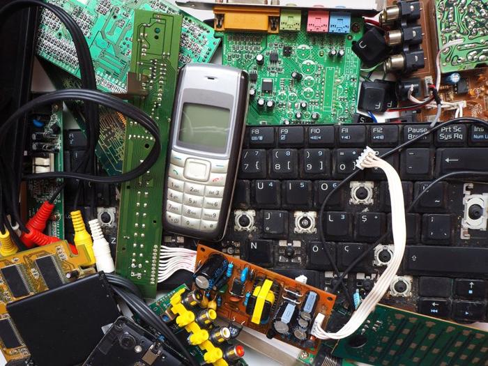 e waste m.jpg