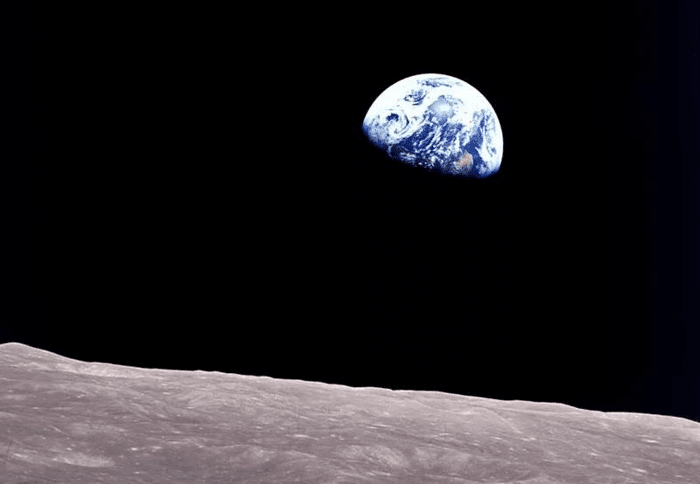 L’Unione Astronomica Internazionale sostiene il Tempo Coordinato Lunare 1 earthrise m.png