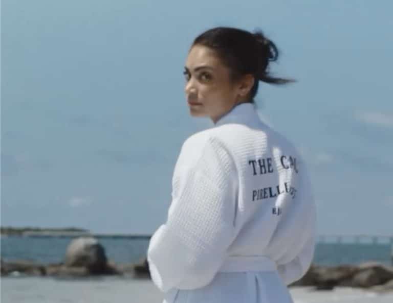 elodie calendario pirelli.jpg