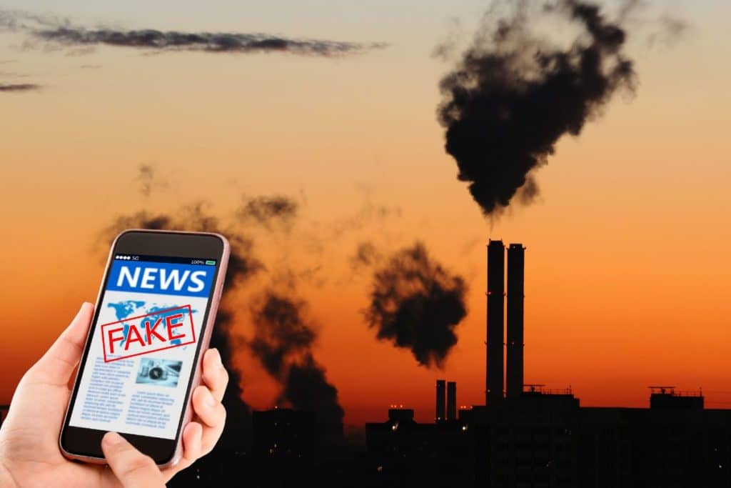 fake news fossili.jpg