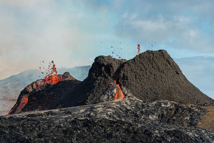 kilauea in hawaii m.jpg