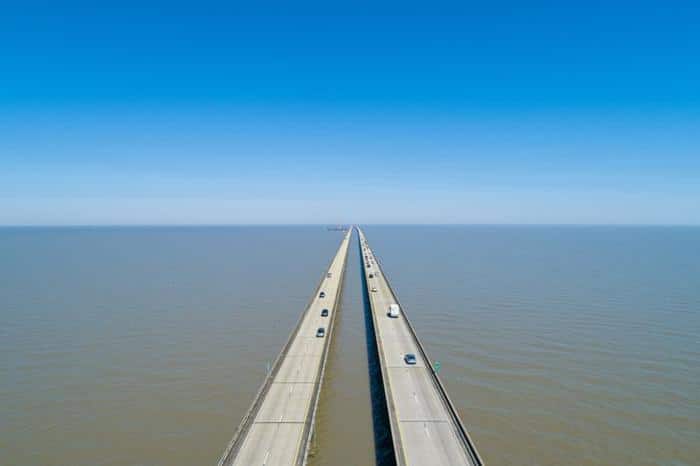 lake pontchartrain causeway bridge m.jpg