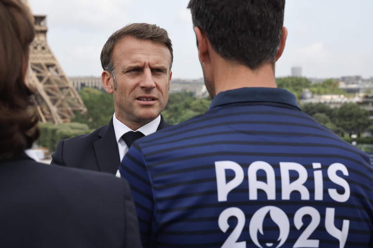 macron olimpiadi.jpg