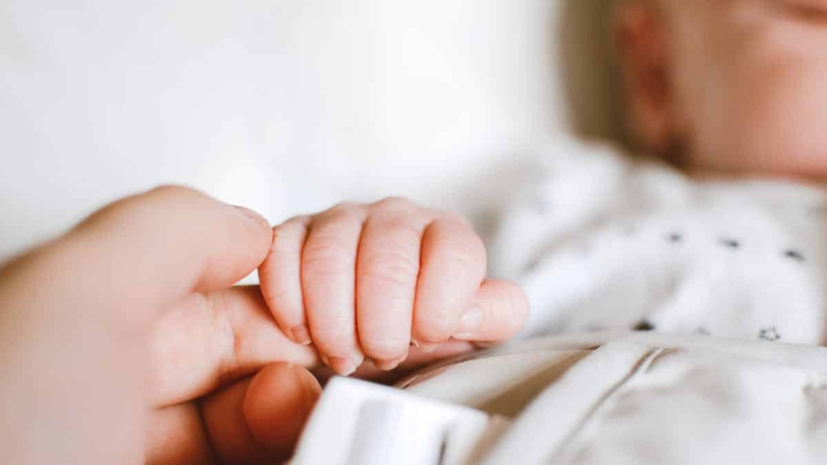 Viareggio, neonato di 2 mesi trovato morto in culla: alla nascita era positivo alla cocaina 1 neonato foto gratis free.jpeg
