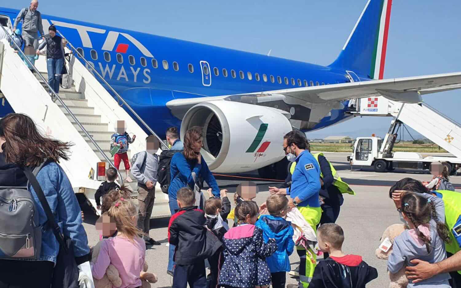 Stop al rimpatrio immediato per 57 orfani ucraini in Italia, slitta la partenza chiesta da Kiev 1 orfani ucraini.jpeg