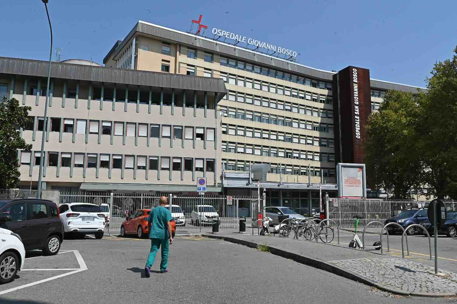 Indagata anche la madre della bambina investita nel parcheggio dell’ospedale a Torino: «Era nel camper» 1 ospedale torino san giovanni bosco.jpeg