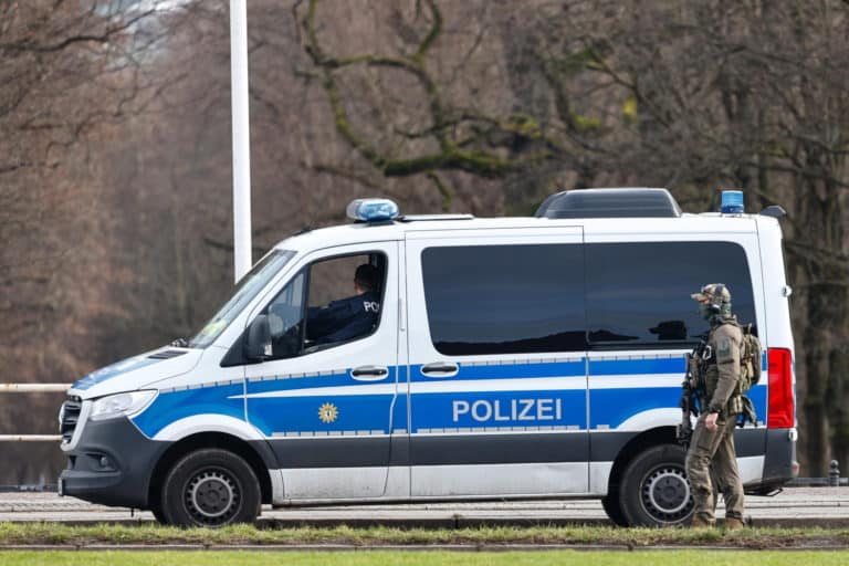 polizia tedesca generica scaled.jpg