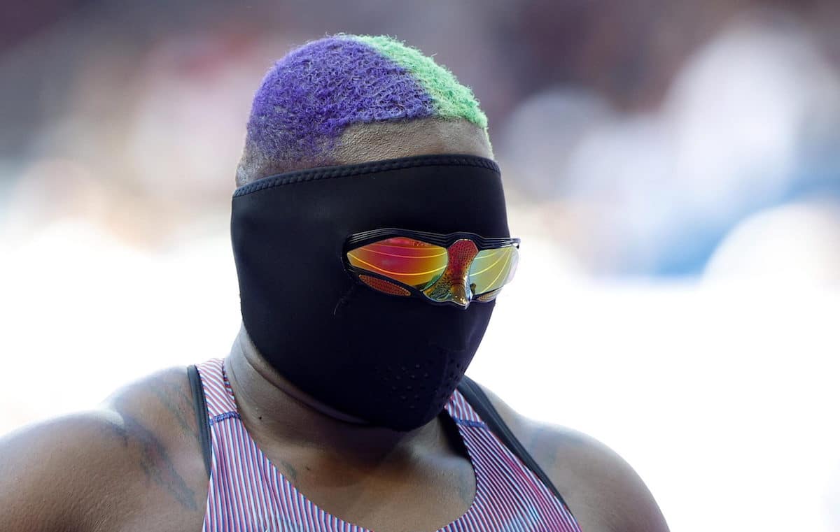 Parigi 2024, l’atleta mascherata nel getto del peso: chi è Raven Saunders, soprannominata «Hulk» 1 saunders maschera getto peso.jpg