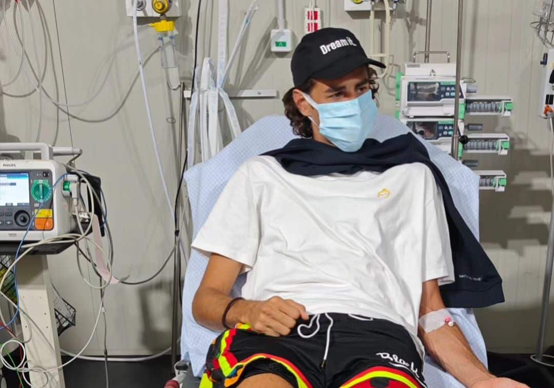Olimpiadi 2024, Tamberi è in ospedale, a rischio forfait: «Probabile calcolo renale, farò di tutto per esserci» 1 tamberi parigi calcolo renale.jpg