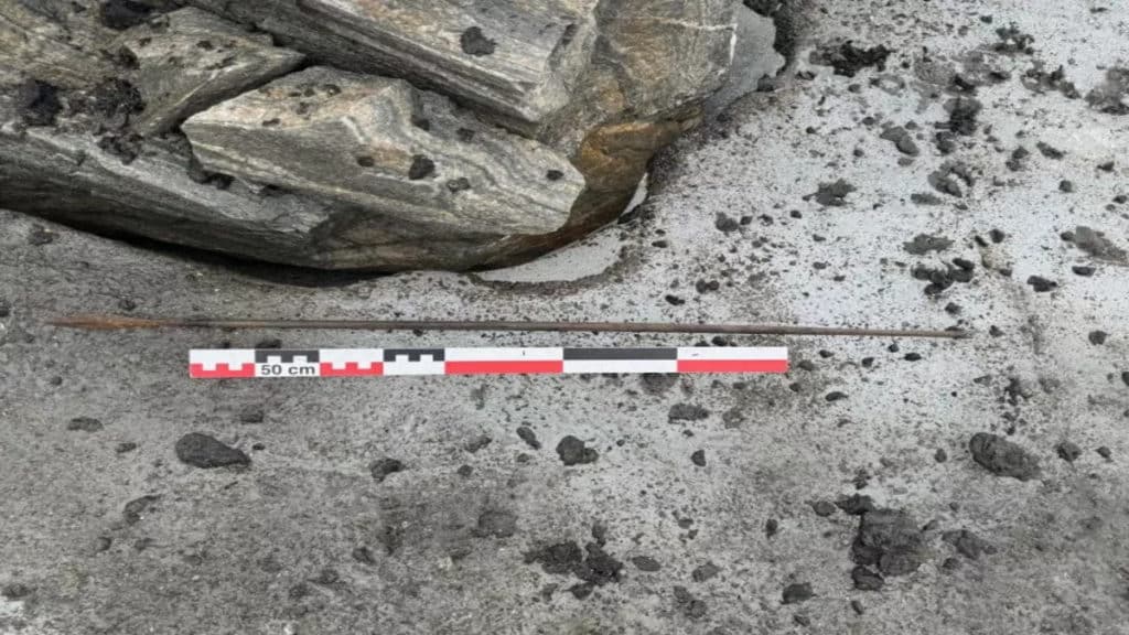 1300 year old arrow glacial ice norway 1.jpg