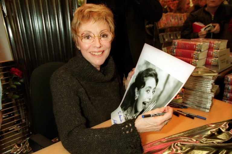 GI Caterina Valente cantante.jpg
