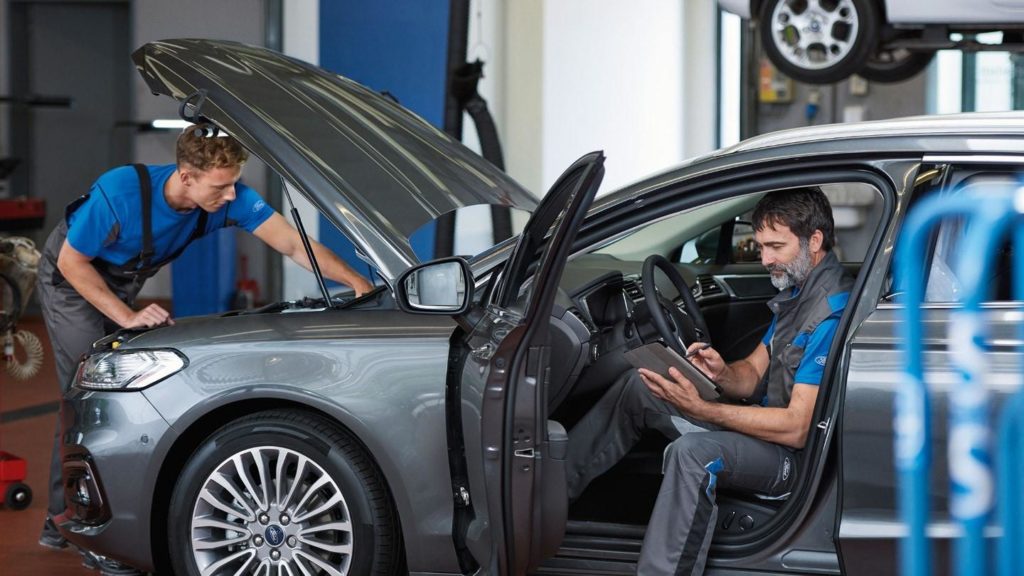 Manutenzione auto presso officina rete ufficiale Ford.jpg