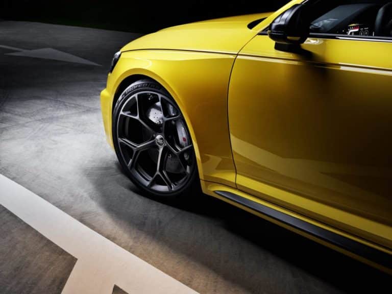 Pirelli P Zero Trofeo RS Audi 2 scaled e1717139239955.jpg