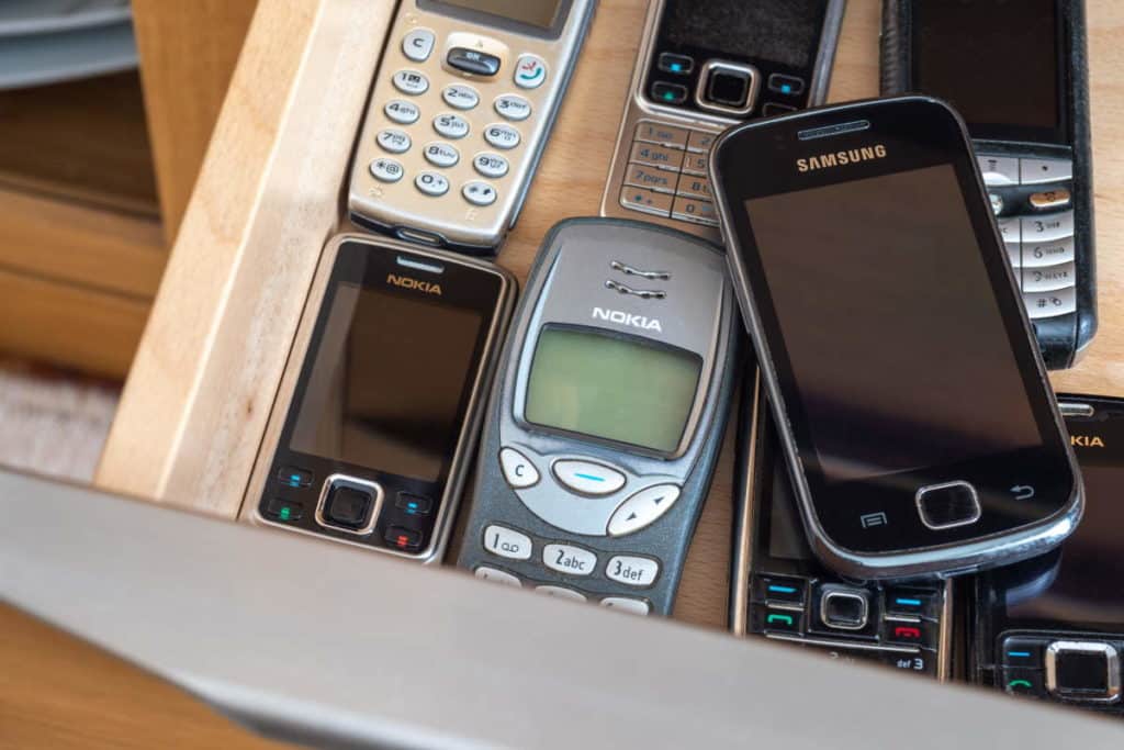 cellulari.jpg
