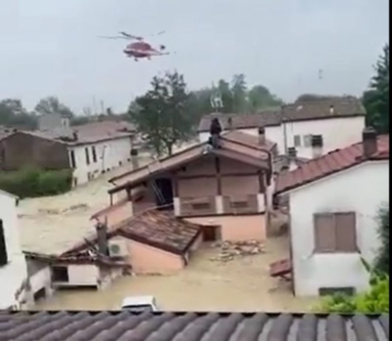 emilia romagna maltempo traversara soccorsi elicottero video.jpg