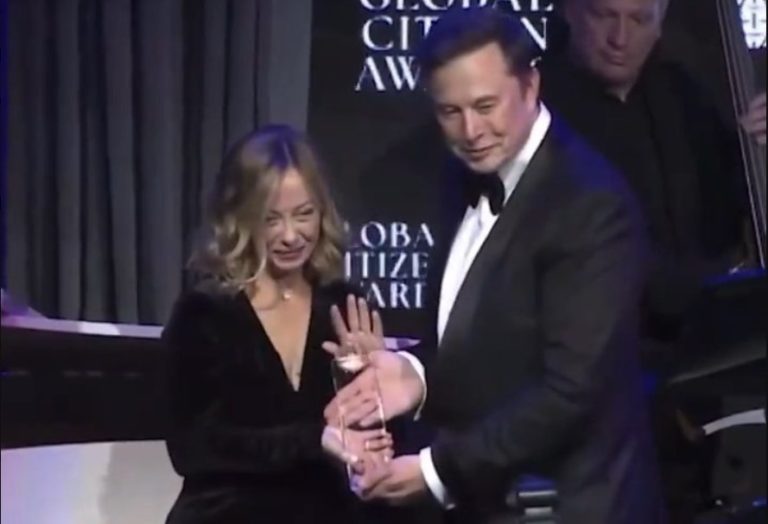 giorgia meloni elon musk citizen award 2024.jpg