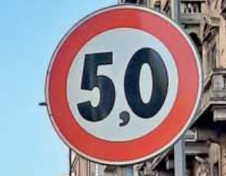 milano limite km 5 o 3 scherzo.jpg